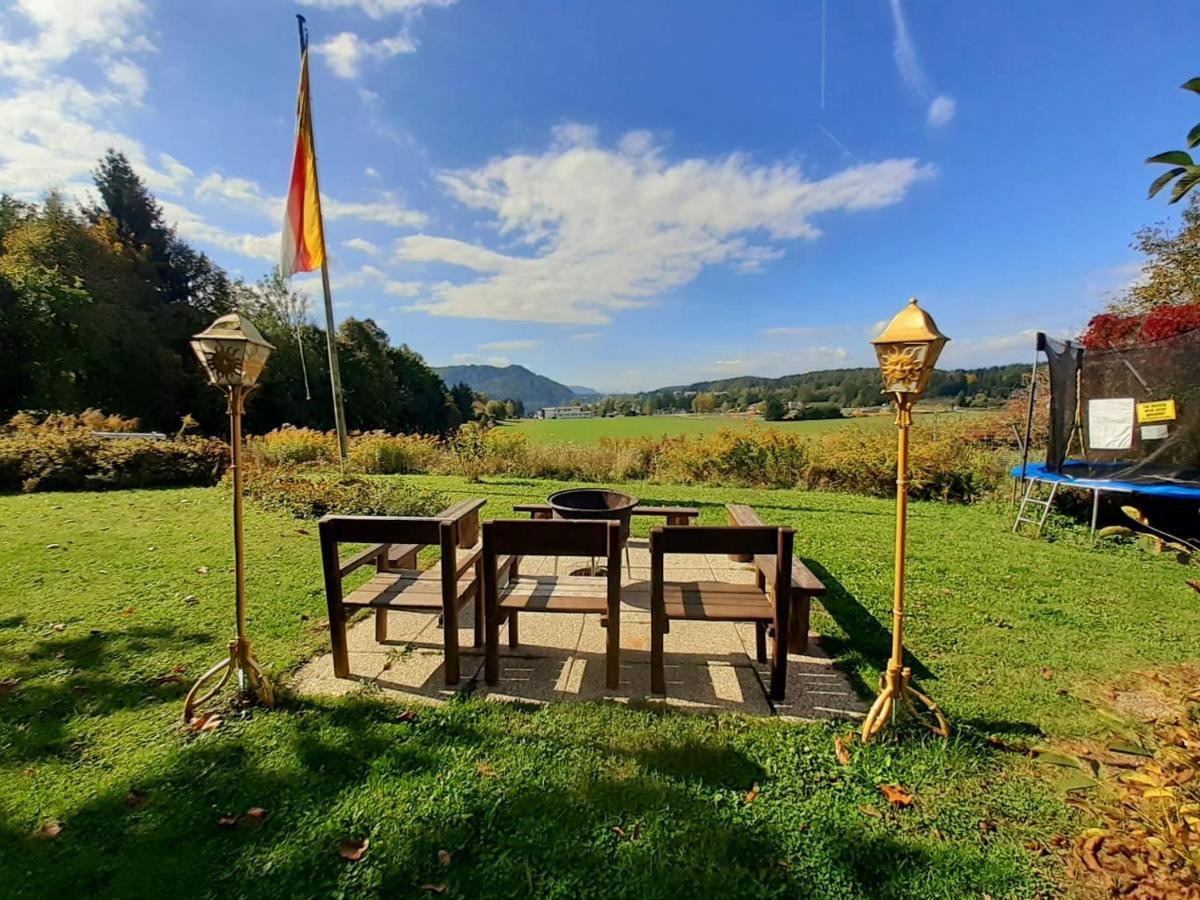 Appartamento Georgihof Im Park Unterburg am Klopeiner See Esterno foto