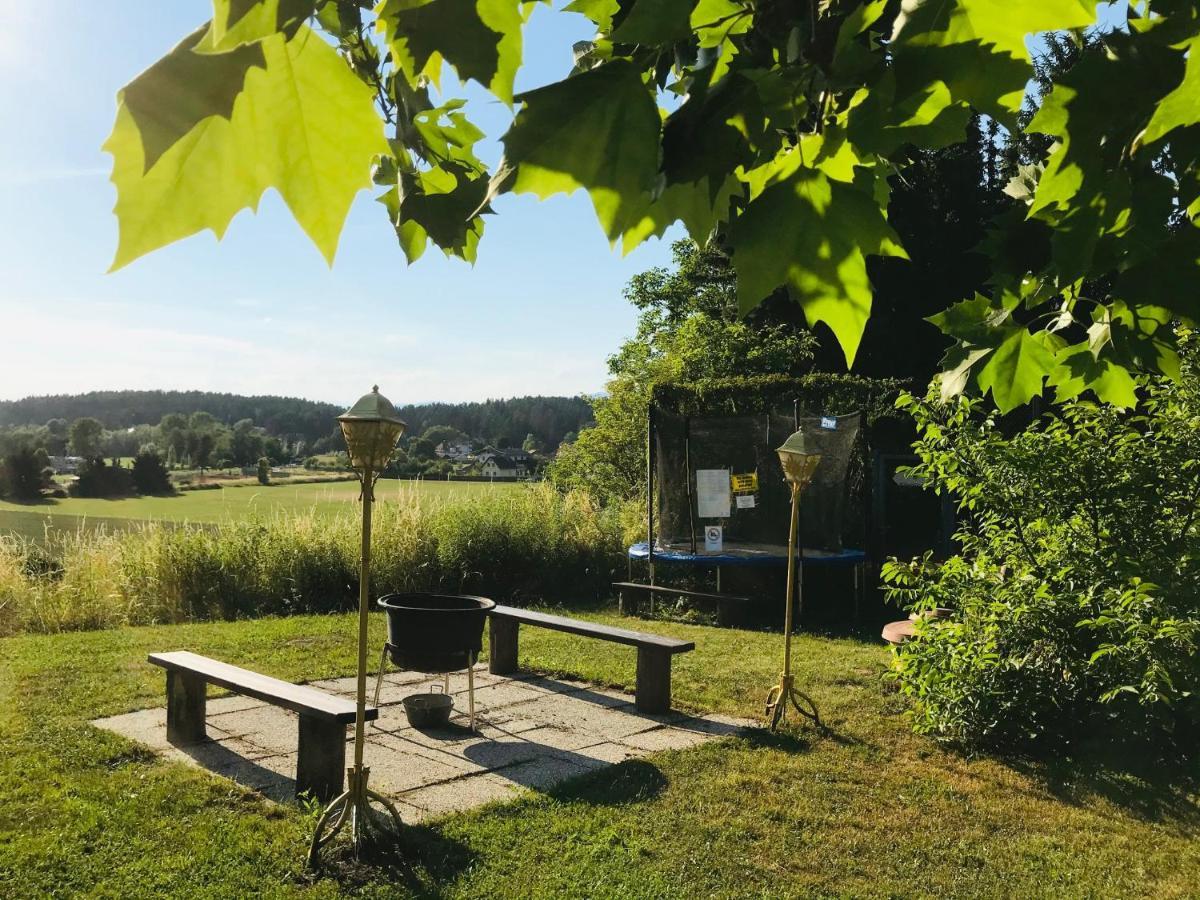 Appartamento Georgihof Im Park Unterburg am Klopeiner See Esterno foto